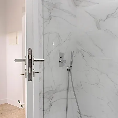 Guest house By Trip2portugal Lisbon