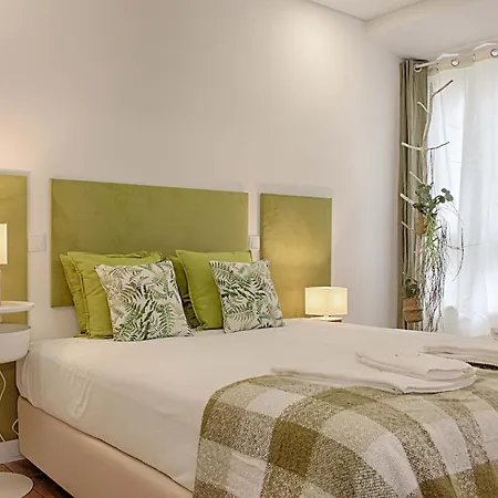 By Trip2portugal Guest house